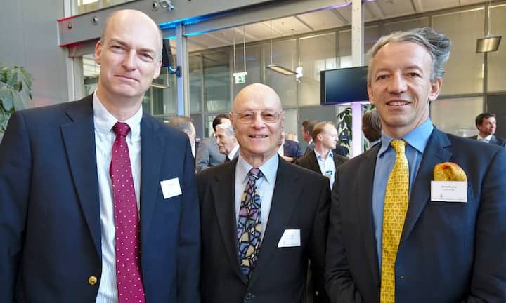 Tim Schulten, Product Support Marketing Manager, Caterpillar SARL;
Walter Hediger,CEO,  Gallet Group AG;
Hervé Prettre, Credit Suisse