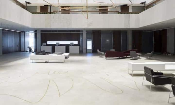 Zugänglich ist die Halle nun aus vier Richtungen.