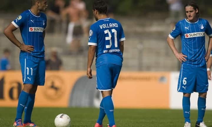 ... die TSG 1899 Hoffenheim blamierte sich im Pokal: Trotz Marktwert von 115 Millionen Franken schied man gegen den Berliner AK sang- und klanglos mit 0:4 aus.