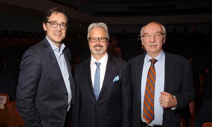 Christian Rätsch, Referent, CEO, Saatchi & Saatchi Deutschland;
Uwe Tännler, Gastgeber, Präsident, Swiss Marketing;
Gerd Gigerenzer, Referent, Direktor, Max-Planck-Institut für Bildungsforschung, Berlin