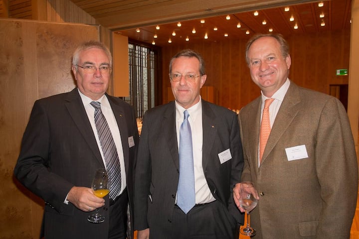 Johannes Milde, CEO, Siemens Schweiz AG Building Technologies Division; Ulrich Jakob Looser, Partner, BLR & Partners AG; Eric Tveter, CEO, UPC Cablecom GmbH