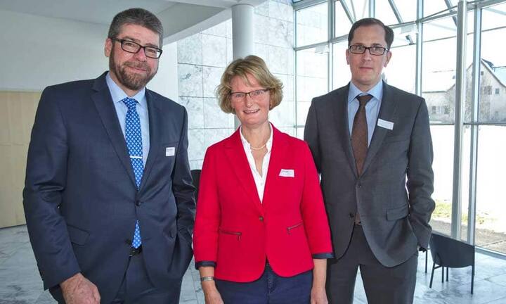 Thomas Neuhaus, Leiter Personalreferent Geschäftsbereich Produktion, Audi AG;
Ulrike Draeger, Inhaberin, ReflAction;
Marc Wille, Human Ressources, Audi AG