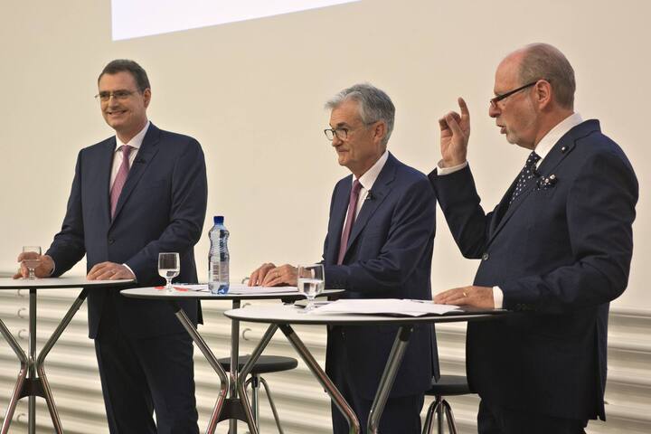 Thomas J. Jordan, SNB;Jerome Powell, FED;Martin Meyer, SIAF