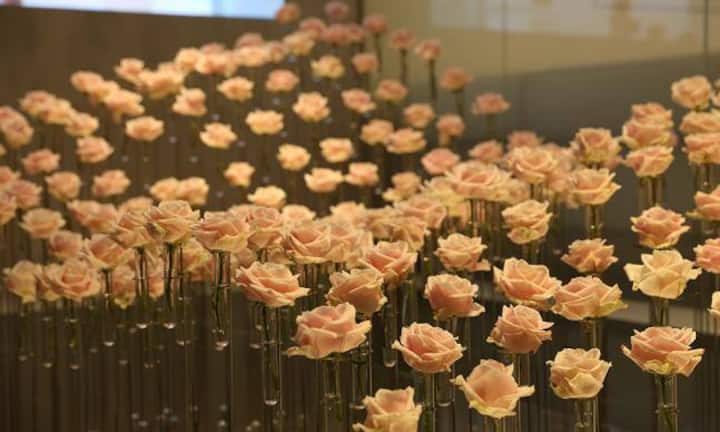 Blumen dürfen an der Uhrenmesse nicht fehlen...