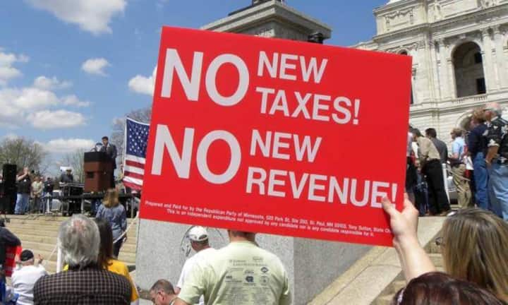 Clinton plant Steuererhöhungen – aber nur für die reichsten Amerikaner. Eine Steuererhöhung für die Mittelklasse hat sie hingegen mehrfach ausgeschlossen. Flickr/CC/Fibonacci Blue/Bildquelle für die übrigen Fotos: Keystone