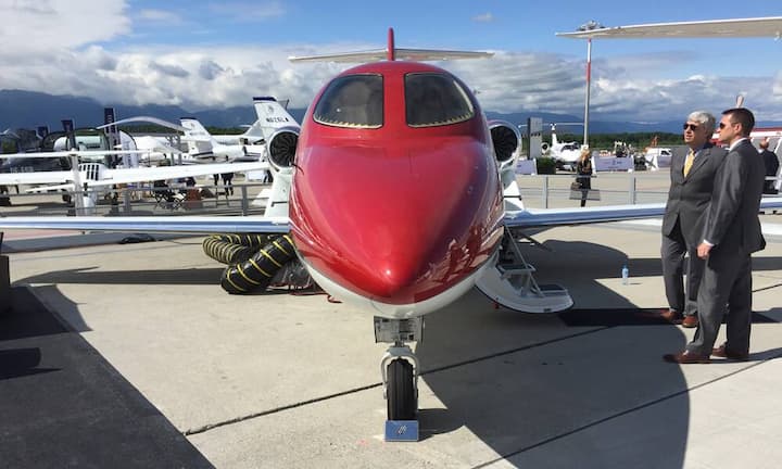 Einen Erfolg kann auch Honda vermelden. Der kleine Hondajet erhielt an der Ebace die offizielle Zertifizierung.