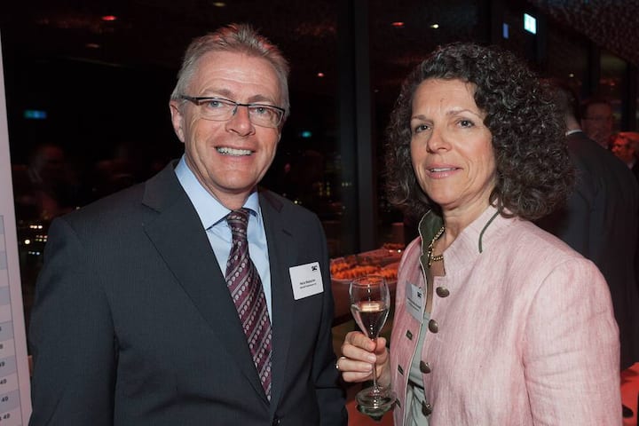 Heinz Malzacher, Verkaufsleiter Stämpfli Publikationen AG; Sandra von May-Granelli, Inhaberin Feusi Bildungszentrum AG