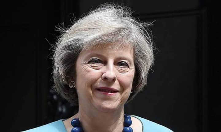 Innenministerin Theresa May ist gemäss einer aktuellen Befragung für die Tory-Wähler die Wunschkandidatin für Downing Street No. 10. Bilder: Keystone