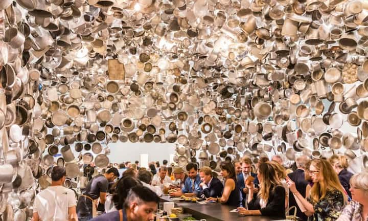 Galerien wie Hauser & Wirth (hier eines ihrer diesjährigen Ausstellungsstücke) machen Millionenumsätze während der Kunstmesse.