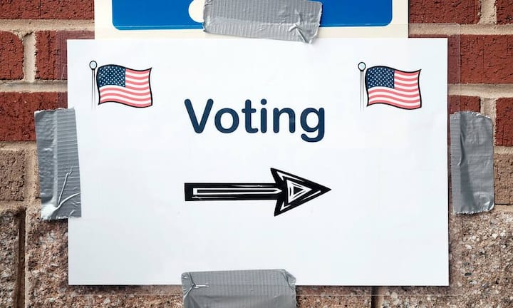 In den USA sind die Vorwahlen in vollem Gange: Das Teilnehmerfeld der möglichen Kandidaten hat sich bereits deutlich gelichtet. Bei den Demokraten kämpfen noch Hillary Clinton und Bernie Sanders um die Nominierung, bei den Republikanern scheint Donald Trump als Kandidat gesetzt, nachdem sich alle übrigen Anwärter zurückgezogen haben. Die wichtigsten Termine auf dem Weg ins Weisse Haus: