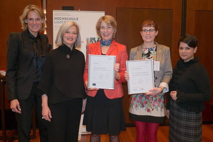 womensbusiness-1201.jpg