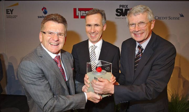 Hans-Ulrich Müller, Präsident, SVC;
Preisträger Axel Förster, CEO, Rychiger AG;
Walter Steinlin, Jurypräsident & Präsident KTI