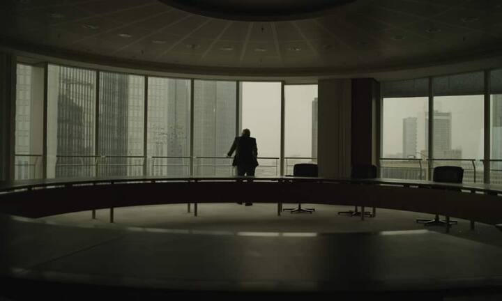 Regisseur Bauder: «Ich versuche immer so zu filmen, dass man nie sicher ist: Wird es eine Biegung oder eine Gerade?» So entstehen Bilder und Szenen, die ständig hinterfragt werden können – «und man zieht die vorschnell gefertigte Meinung im nächsten Augenblick wieder zurück».