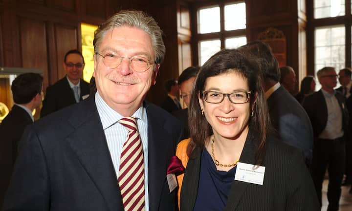 Sandro V. Gianella, Chairman & CEO, Knight Gianella & Partner AG;
Nadine Balkanyi-Nordmann, CEO, Lexperience AG