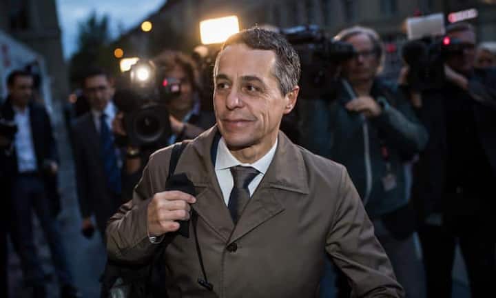 Cassis war von Beginn weg, seit der Rücktrittsankündigung von Burkhalter Mitte Juni, als Favorit gehandelt worden. Als gesetzt galt er nicht zuletzt wegen seiner Herkunft: Das Tessin hatte seit dem Rücktritt von Flavio Cotti (CVP) vor 18 Jahren keinen Bundesrat mehr.