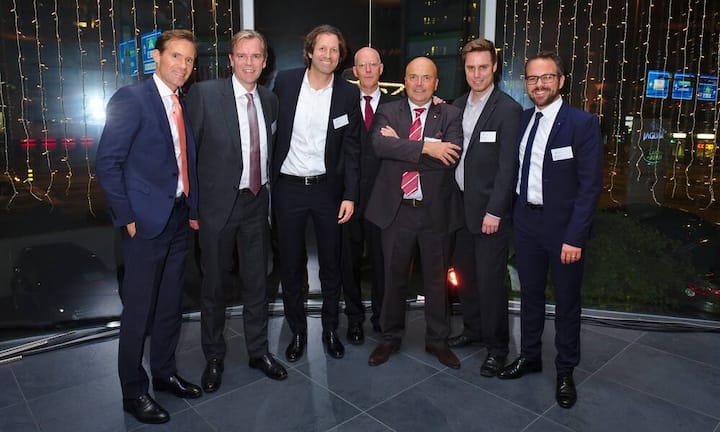 Die Sponsoren:
Peter Zehnder, Egon Zehnder;
Markus Stricker, A.T. Kearney;
Joko Vogel, Compresso;
Gebi Küng;
Christoph Reutlinger, Emil Frey AG;
Sven Corus, HSG Alumni;
Daniel Knus, HSG Alumni