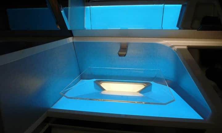 Das futuristische Interieur scheint den Käufern zu gefallen...