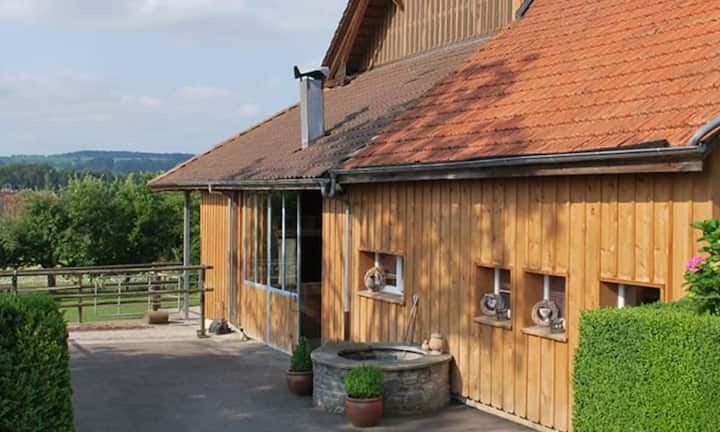 In den renovierten Stallungen finden bis max. 4 Pferde Platz.