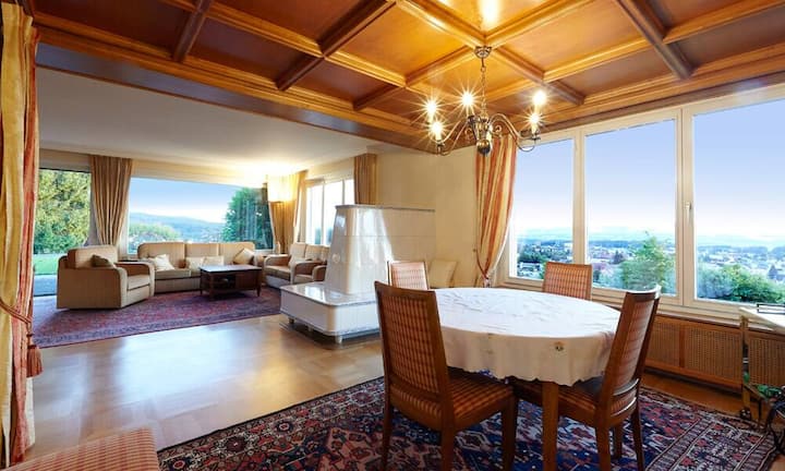 ...Wohnebene mit angrenzendem...