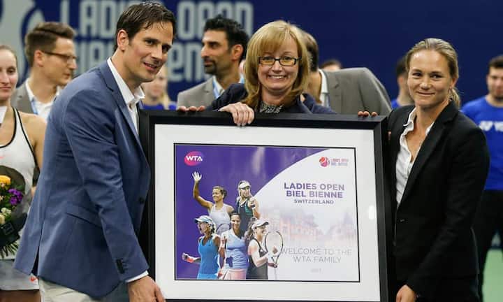 Die Freunde:Mit Géraldine Dondit (r.) hat Mirka nicht nur Tennis gespielt, sondern die Freundin war auch eine Zeit lang im Unternehmen Federer für die Pressearbeit verantwortlich. Heute ist Dondit für die Sportmarketing-Firma Infront tätig und mit Ex-Komiker Stephan Schmidlin liiert.