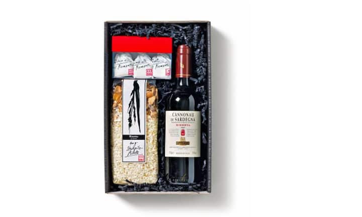 Geschenkkörbe und süsse Kleinigkeiten von Globus Delicatessa sind eine Freude für jeden.