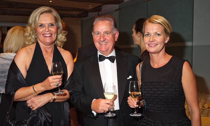 Elisabeth Borella, Präsidentin Swedish Club Lugano;
Massimo Borella;
Anette Osterholm, office event manager, Swedish-Swiss Chamber of Commerce (v.l.)