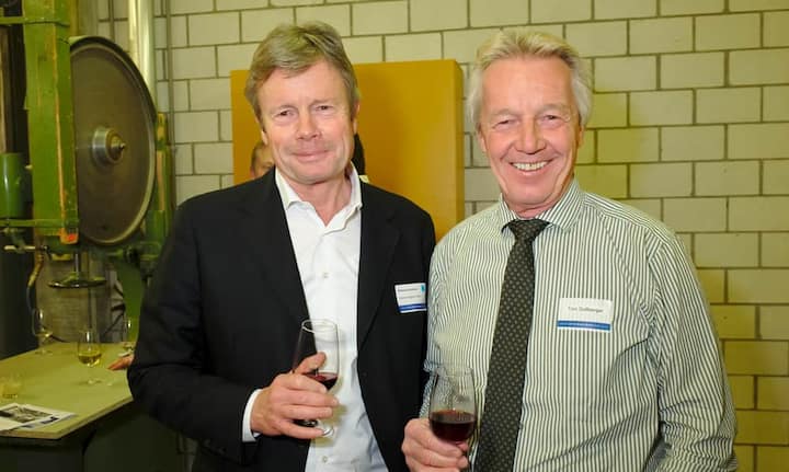 Reinhard Schmidlin, Inhaber, Oldtimer Galerie Toffen;
Toni Sollberger, Geschäftsführer, Rickli + Wyss AG