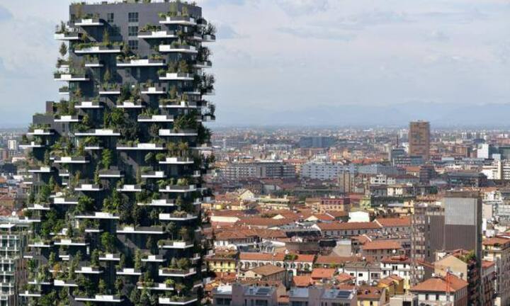In Mailand hat der Italiener mit «Bosco Verticale» («Vertikaler Wald») bewiesen, dass Hochhäuser grün sein können.