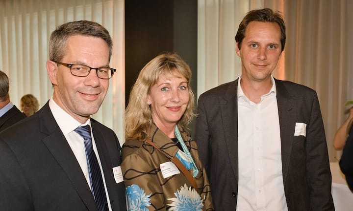 Andreas Neumann, Head Equity Capital Markets, Zürcher Kantonalbank; Karin Rhomberg, Managing Director, Lemongrass Communications AG; Hans-Peter Wäfler, Partner, Lemongras Communications AG