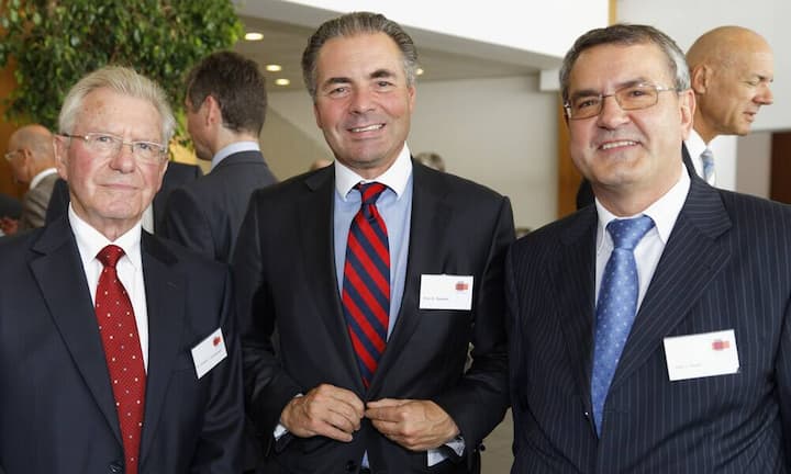 v.l.n.r. Dr. Andres F. Leuenberger; ehemaliger Vizepräsident Roche Ehemaliger Präsident economiesuisse, Eric G. Sarasin; Bank Sarasin & Cie AG Stv. CEO, Ralf J. Bopp; Handelskammer Deutschland-Schweiz Direktor
