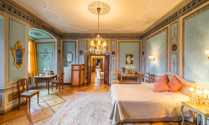 …15 Schlafzimmer…