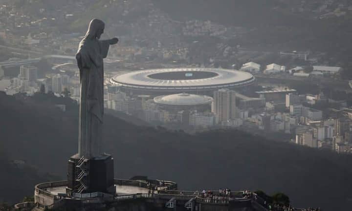 Brasilien
Wenignutzer: Auch hier verlangt die Swisscom 30 Franken, Sunrise 55 und Salt 82. Der italienische Anbieter Wind ist mit 22 Franken der günstigste aus dem Ausland.Vielnutzer: Auch hier verlangt die Swisscom 75 Franken, Sunrise ist mit 148 Franken bereits doppelt so teuer. Doch Salt übertrifft die Gebühren nochmals deutlich: 299 Franken werden hier fällig. Vielnutzer: Der günstigste ausländische Anbieter ist die italienische Tre mit 55 Franken.