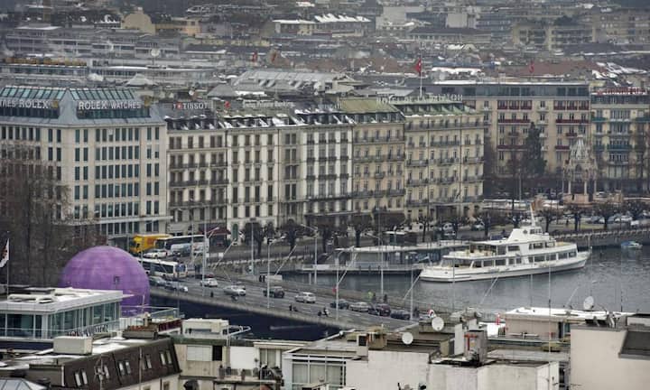 3. Platz: Die Westschweizer Stadt Genf schafft es in die Top-Fünf der teuersten Hotelstädte der Welt. Pro Nacht bezahlt man durchschnittlich rund 314 Franken. Damit hat Genf die teuersten Hotels der Schweiz.