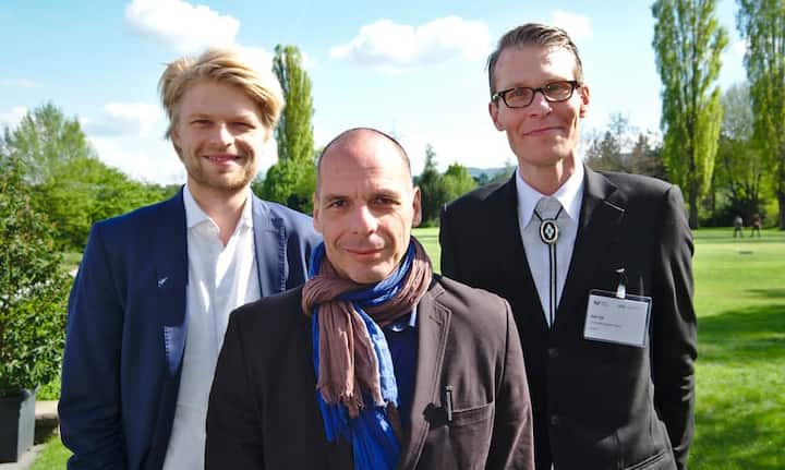 Armin Steuernagel, Co-Founder, Neopolis;
Yanis Varoufakis, ehemaliger Griechischer Finanzminister;
Alain Egli, Head Communications, GDI (Bildbeschrieb v.l.n.r.)