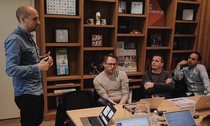 Lukas Peter vom Swisscom Outpost erklärt den Kultur-Gap zwischen dem Silicon Valley und der Schweiz: «Wir wollen unsere Termine immer weit im Voraus planen. Hier lernen wir, dass es auch spontan geht.»