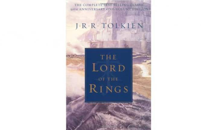 «The Lord of the Rings» von J.R.R. Tolkien
«Die Helden in Büchern wie Herr der Ringe und der Foundation Buchreihe von Isaac Asimov, fühlen sich immer verpflichtet die Welt zu retten», sagt Musk gegenüber dem Magazin «The New Yorker». Der Business Insider hat noch weitere Empfehlungen zusammengetragen.
ISBN: 978-0618640157
©amazon.com