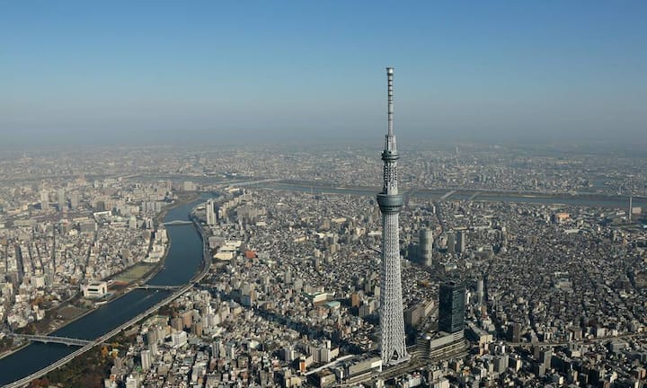 Platz 2: Tokyo Skytree, Tokio  Mit 634 Metern ist der Tokio Skytree der imposanteste Fernsehturm der Welt. Eine Aussichtsplattform für Besucher liegt auf 450 Metern Höhe.
