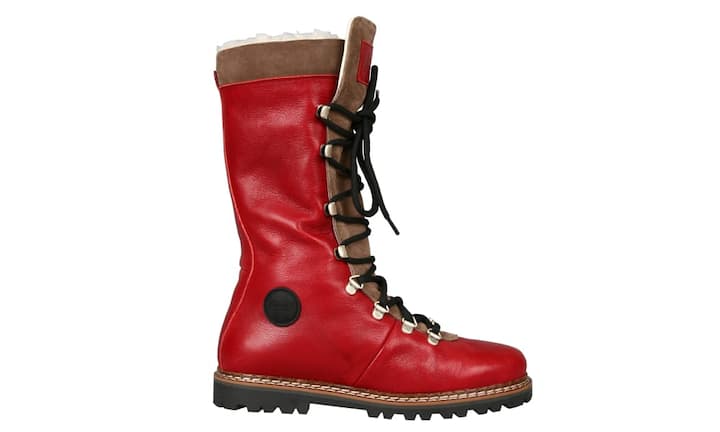 Wanderlust: Ammann 
Die Schweizer Traditionsmarke produziert Stiefel mit Innenfutter aus echtem Lammfell und einer Curling-Winter-Sohle für warme Füsse bei Schnee und Eis. Auch in Schwarz erhältlich. Preis  309 Franken.