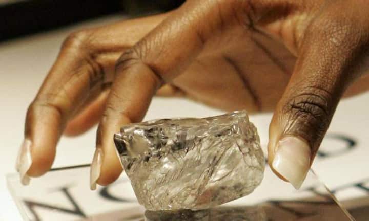 Ebenfalls zu den grossen Rohdiamanten gehört der 2006 gefundene «Lesotho Promise». Der 603-Karäter wurde für 12,4 Millionen Dollar versteigert.