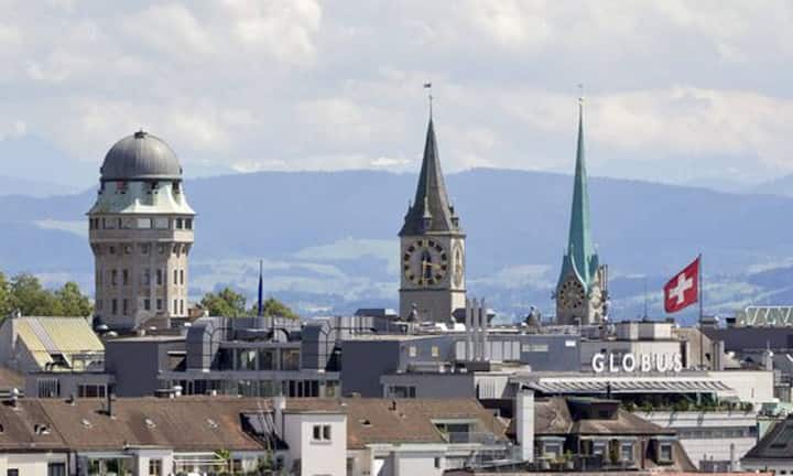 Bildung ermöglicht Entfaltungsmöglichkeiten. In Zürich vollenden die meisten Menschen die Tertiärstufe. Doch um Kultur geniessen zu können, sind die Möglichkeiten in anderen Städten besser. Bei der Anzahl der Museen schafft es Zürich nur auf Platz fünf.