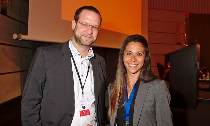 Alexander Mezger, Leiter Marketing, Porsche Zentru Zürich;
Aische Husaini, Verkaufsberaterin, Porsche Zentrum Zürich