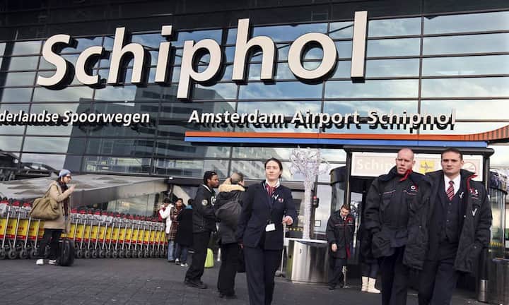 Platz 2: Amsterdam Airport Schiphol (AMS). Mit ca. 50,3 Millionen Passagieren im Jahr 2012 ist der Amsterdam Airport Schiphol der viertgrößte Flughafen Europas (nach London Heathrow, Paris-Charles-de-Gaulle und Frankfurt am Main) und liegt im weltweiten Vergleich auf Rang 14. Im BILANZ-Rating der besten Airports der Welt landet er auf Platz 2.