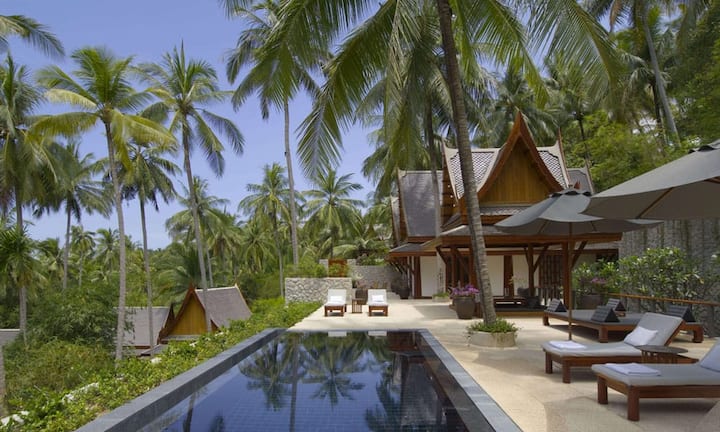 Platz 8: Amanpuri, Phuket/Thailand.Das Amanpuri im thailändischen Phuket begründete 1988 die Aman Resorts, die bis heute den Begriff des Ethno-Modernismus prägen. Noch immer ist das Amanpuri eines der lohnendsten Hotelerlebnisse der Welt.Bild: Aman