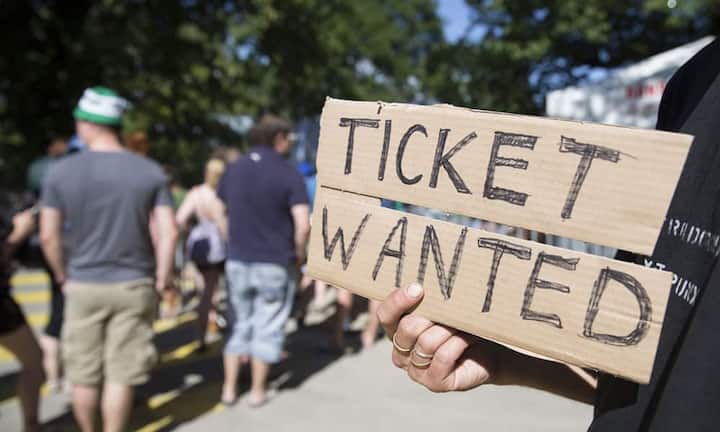 Ticketpreise
Die Ticketpreise sind in den letzten Jahren leicht gesunken.
2008: 82.40 Fr. (Durchschnittlicher Ticketpreis pro Tag)
2014: 79.42 Fr. (Durchschnittlicher Ticketpreis pro Tag)