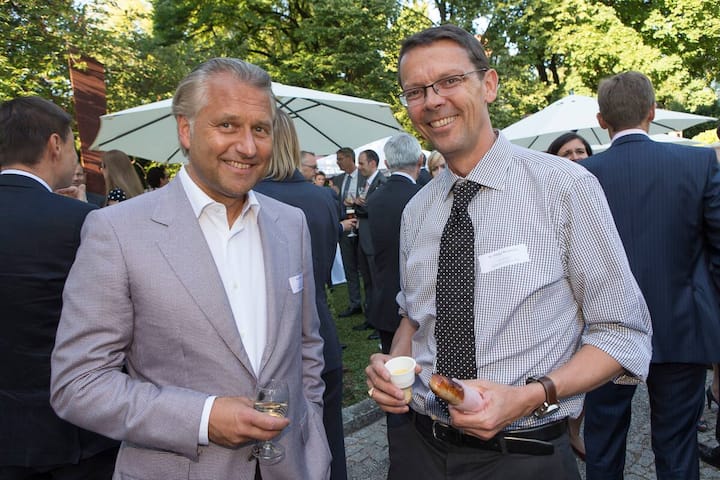 Peter E. Bodmer, VR-Präsident & CEO, BEKA Global Solutions; Philipp Weckherlin, Geschäftsführer, CE Asset Management AG