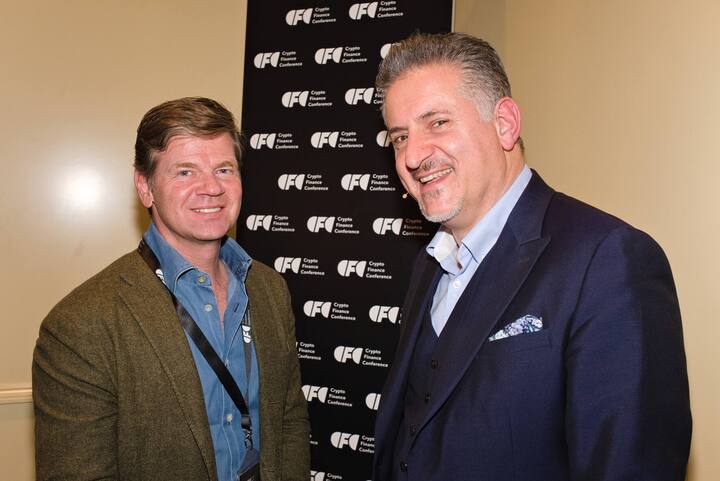 Daniel S. Aegerter, Armada Investment AG;Eric van der Kleij, Moderator