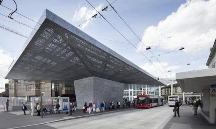 Bahnhofplatz Süd in Winterthur.