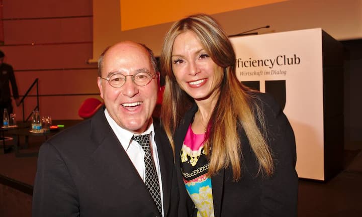 Gregor Gysi, Referent;
Denise Borer, Senior Advisor Legal Affairs, Dr. Borer Consulting