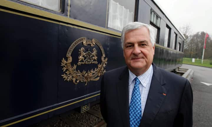 Familie Burrus - 200 bis 250 Millionen FrankenIhr Tabakgeschäft machte Familie Burrus reich. Die Hauptaktionäre der letzten Generation verkauften ihr Unternehmen 1996. Heute ist die Familie um Jean-Paul Burrus (Bild) im Schokoladen-, Kaffee- und Teegeschäft tätig. Die Société Alsacienne de Participations Agro-alimentaires (Salpa) mit Sitz im Elsass erwirtschaftet damit 66 Millionen Euro. Weiter ist die Familie im Versicherungswesen aktiv.Dominique GUTEKUNST