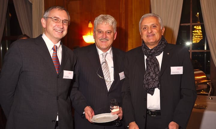 Markus Wyss, Head of Markets + Consultants, S-GE;
Nicolas Isenschmid, Sales & Marketing, Deltron AG;
Roberto Oprandi, Inhaber, Oprandi & Partner International